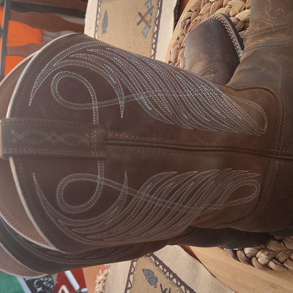 Ariat Western Cowboy Boots - Picture 4 of 5